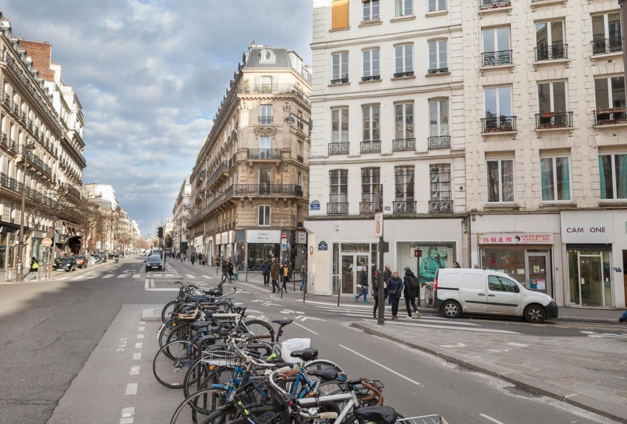 Club246 Paris Saint Martin Bed & Breakfast Bagian luar foto